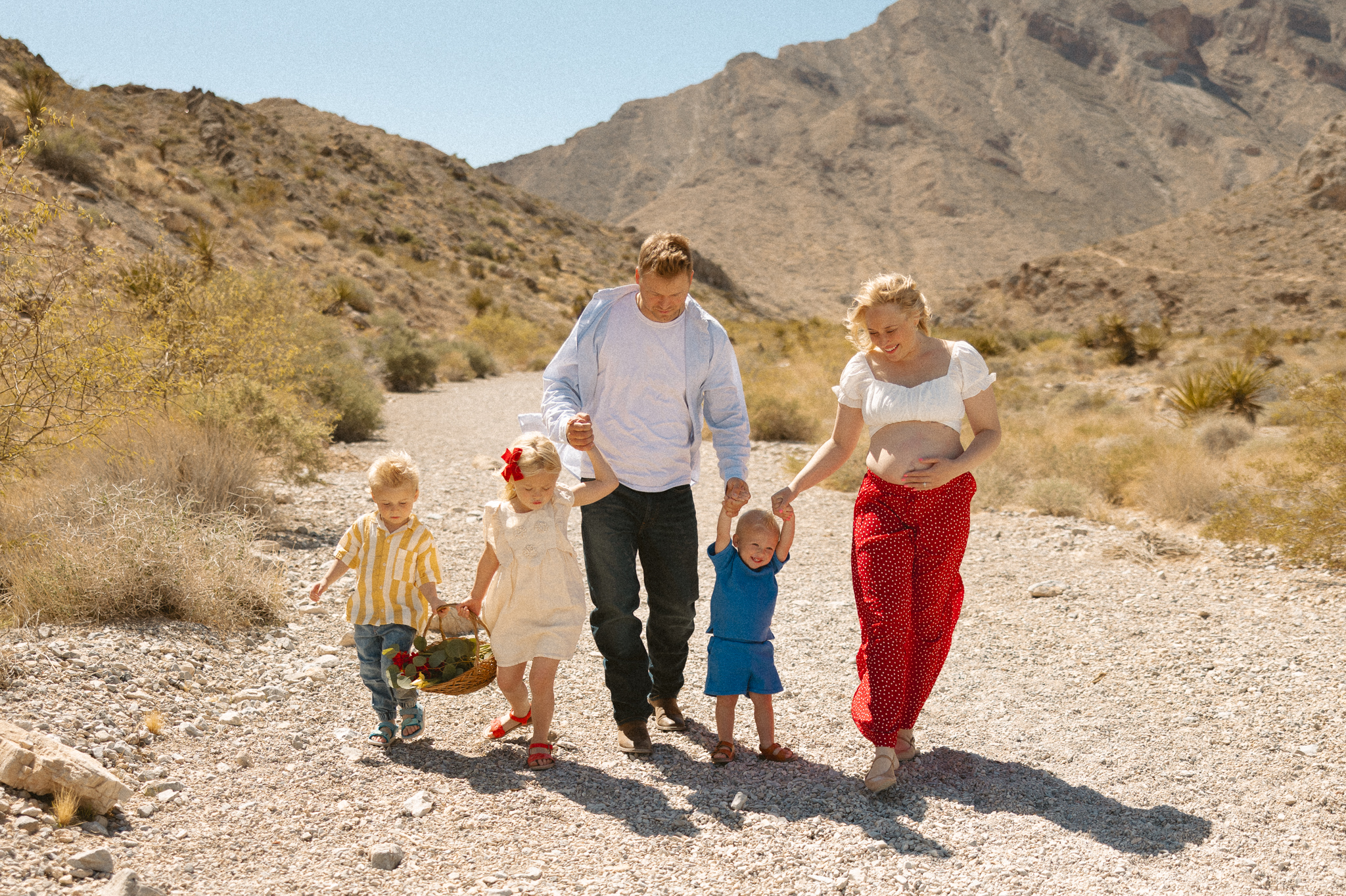 family walking together at a Las Vegas outdoor photography location
