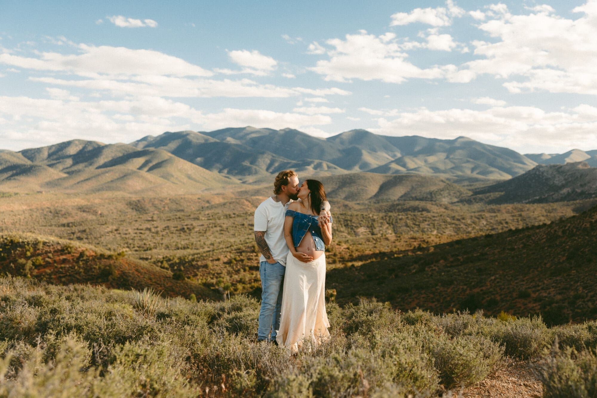 Mt. Charleston maternity photographer session with mountain views